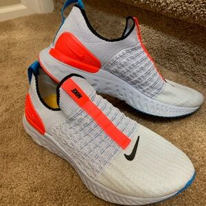 Nike React Phantom Run Flyknit 2 Women's Road Running Shoes